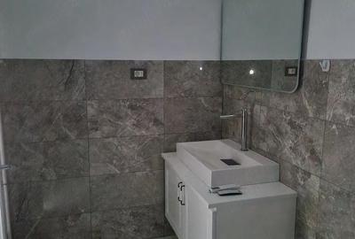 Casă cu 5 camere cu Teren 586 Mp în Horia - 5