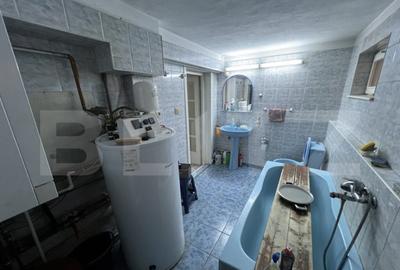 Casa de vanzare, pretabil pentru pensiune/azil, 7 camere, 42 - 28