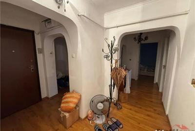 Apartament cu 4 camere decomandat, mobilat în Central - 10