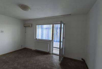 Apartament 3 camere decomandat - 12
