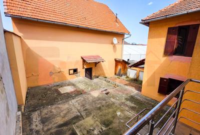 Casa + Moara + Spatiu Comercial, langa Primarie, 3 intrari |VIDEO - 16