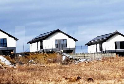 Casa unifamiliala cu pompa de caldura si panouri fotovoltaic - 1