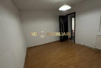 Casă individuală cu 3 camere cu Canalizare în Alexandriei - 2