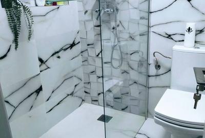 Casă cu 5 camere cu Teren 850 Mp în Central