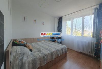 Vanzare 3 camere decomandat, Bdul 1 Decembrie - Scoala 82 - 10