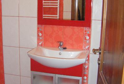 Casă cu 5 camere cu Teren 1000 Mp în Subcetate - 8