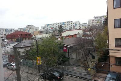 Apartament 2 camere metrou 1 MAI - 14