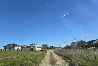 Teren de 400 mp, în Lazu - 7