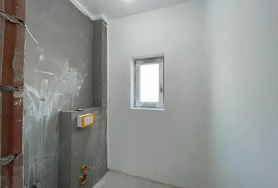 Casă cu 5 camere cu Teren 440 Mp în Ghiroda - 9