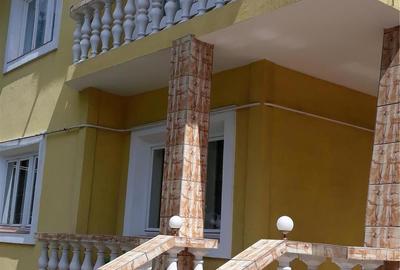 Casă în Pașcani - 2