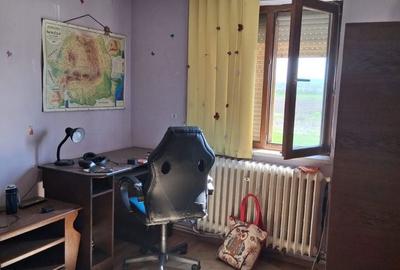 Apartament cu 3 camere decomandat în Central - 2