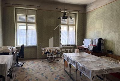 Casă individuală cu 7 camere cu Canalizare în Central - 20