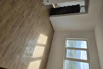 Apartament cu 3 camere decomandat în Central - 1