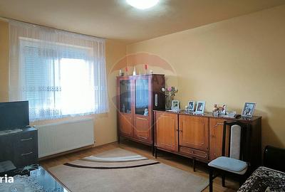 Apartament cu 3 camere decomandat în Vitrometan - 8
