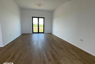 Casă cu 4 camere cu Teren 400 Mp în Domnești - 4