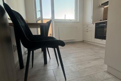 Garsonieră decomandată, mobilată în Sud - 3