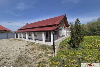 Casă cu 4 camere cu Teren 1439 Mp în Central - 14