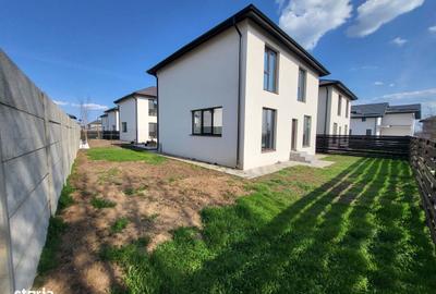 Casă cu 5 camere cu Teren 270 Mp în Central - 9