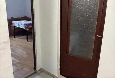 Apartament cu 3 camere decomandat în Turnu - 2