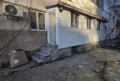 Apartament cu 3 camere decomandat în Viziru 3 - 1