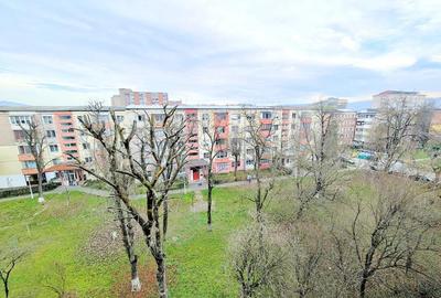 Vand apartament 3 camere in Hunedoara, zona garii, 55000 euro neg - 5