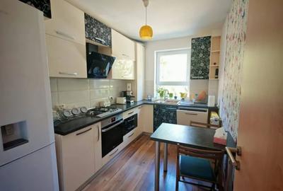 Apartament cu 3 camere decomandat în Central - 2