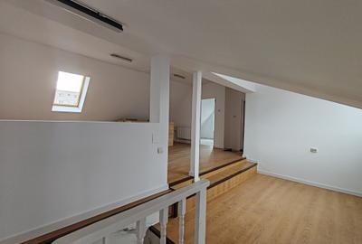 Casă individuală cu 8 camere cu Canalizare în Central - 11