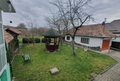 Casă cu 4 camere în Central - 3