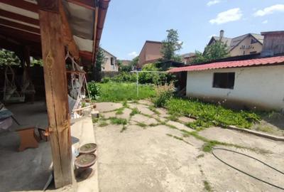 Casă cu 3 camere cu Canalizare în Florilor - 4