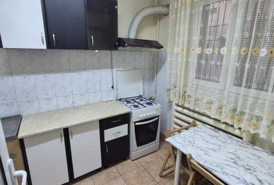 Apartament cu 2 camere semidecomandat în Iancului
