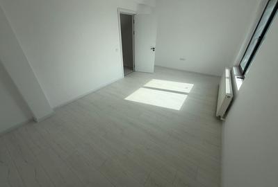 Duplex cu 4 camere cu Canalizare în Central - 8