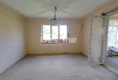 Casă cu 4 camere în Central - 2