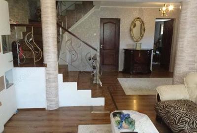 Casă în Central - 18