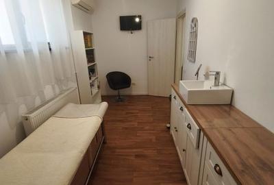 Apartament cu 3 camere în Roșu - 2