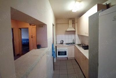 Apartament cu 3 camere decomandat în Ștrand