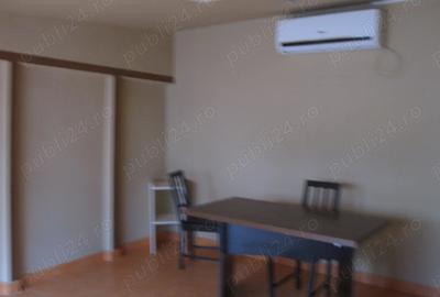 Spațiu comercial, de 80 mp, în Exterior Vest - 1