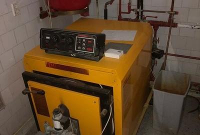 Vila Predeal 500 mp de renovat potential 6 apartamente 3 garaje - 9