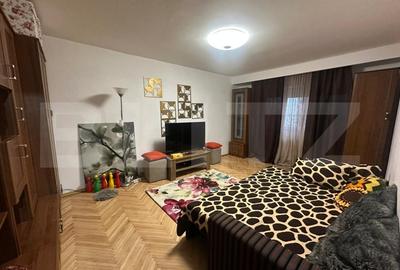 Apartament cu 2 camere decomandat, mobilat în Rovine