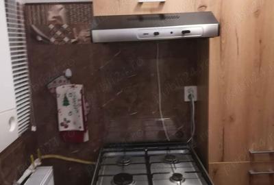 Apartament cu 3 camere decomandat în Vălenii de Munte - 5