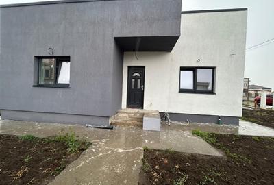 Casa plan parter, 473 mp teren, 104 mp utili, Magnolia - 1