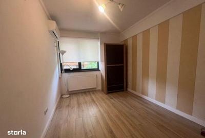 Apartament cu 3 camere decomandat în Băneasa - 2
