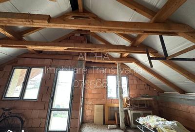 Casă cu 5 camere cu Teren 3200 Mp în Central