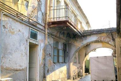 Casa cu istorie in inima Dumbraveniului 15 min. de... Casa cu istorie in inima Dumbraveniului 15 min. de... - 10