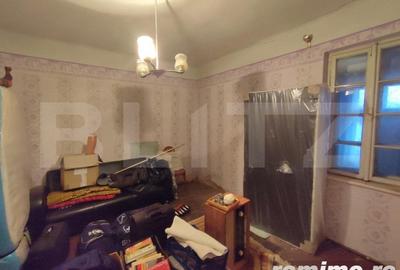 Casă cu 3 camere cu Teren 1500 Mp în Rădăuți - 2