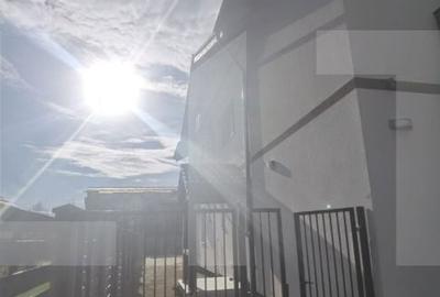 Casă cu 4 camere cu Teren 300 Mp în Central