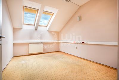 Casă individuală cu 12 camere cu Canalizare în Central - 14