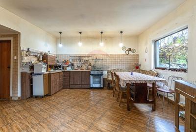 Casa / Vila cu 6 camere de vanzare in Tarlungeni - 7