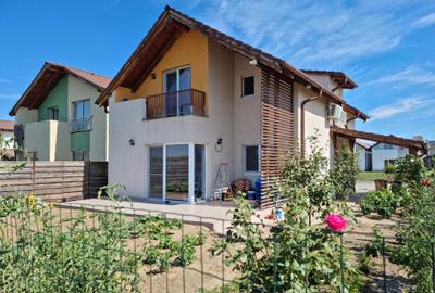 Casă cu 4 camere în Vladimirescu - 2