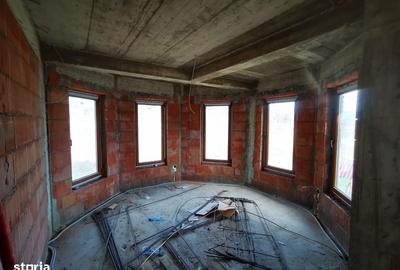 Casă cu 4 camere în Jelna