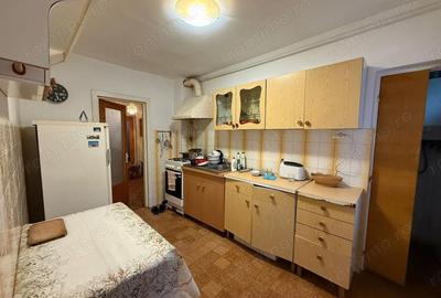 Apartament cu 3 camere decomandat în Central - 14